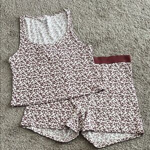 American Eagle - AE Lounge